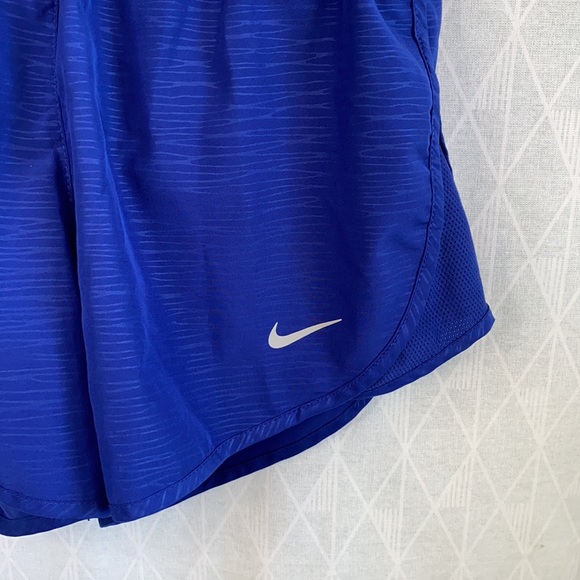 2/$30 Nike Dri Fit Tempo Running Short - Picture 3 of 10